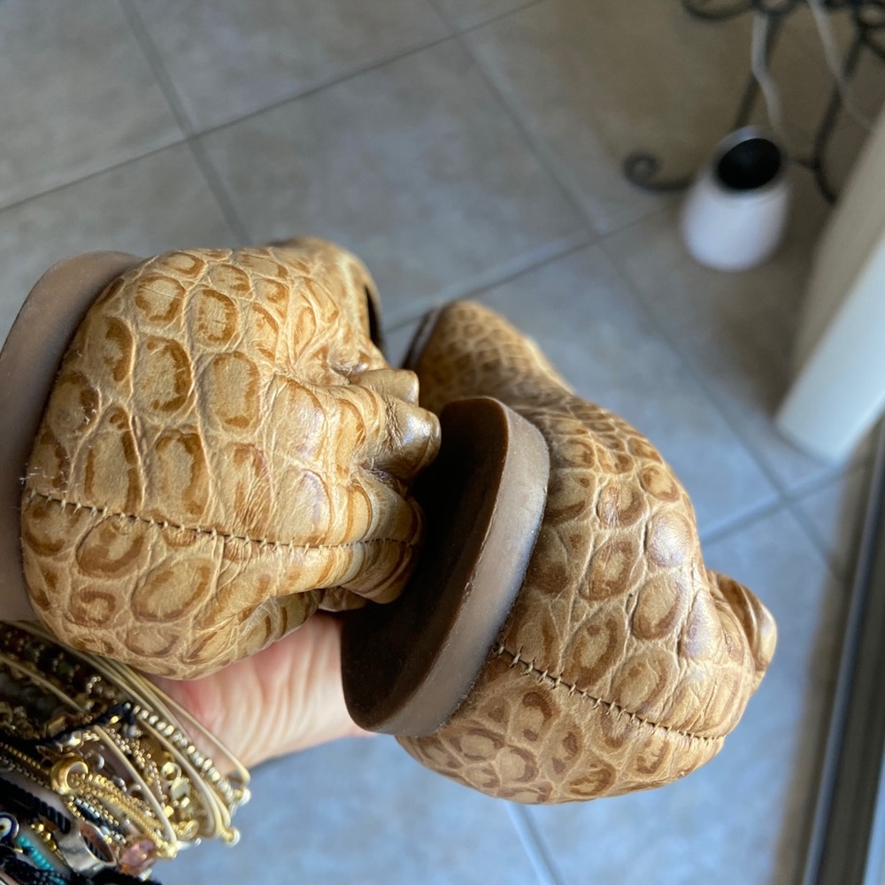 Authentic Tory Burch flats - Picture 9 of 13